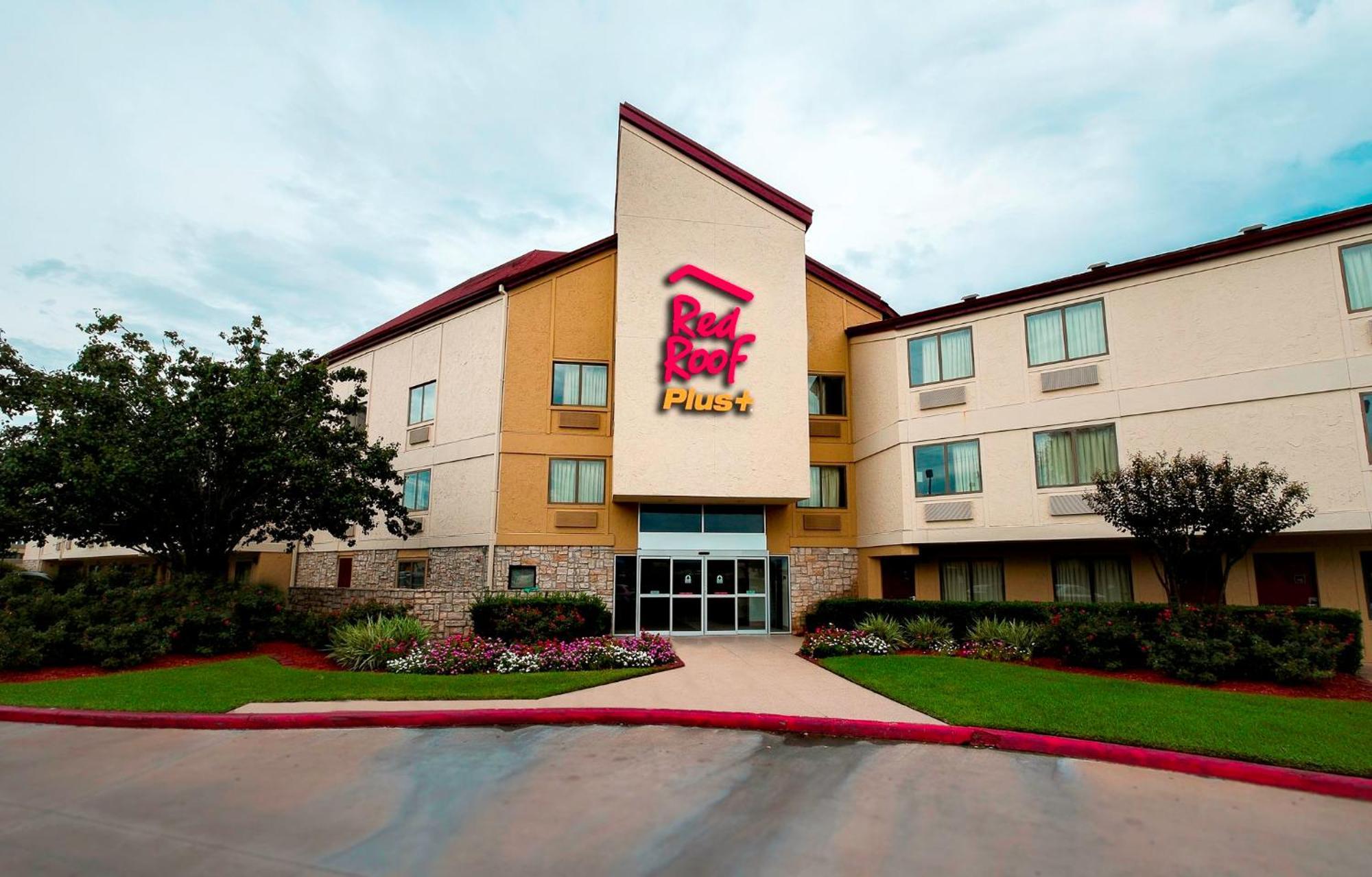 Red Roof Inn Plus+ Houston - Energy Corridor Dış mekan fotoğraf